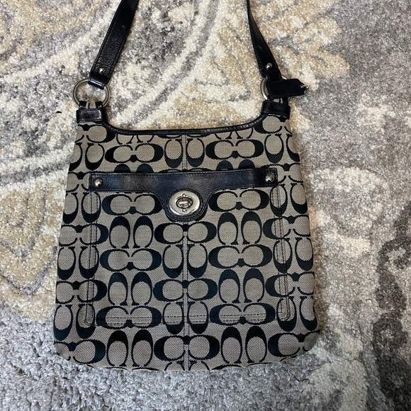 Coach Handbags - Coach Purse